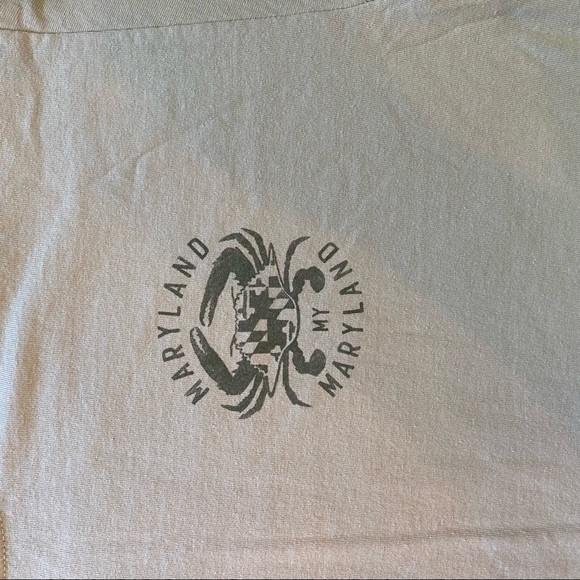 Maryland/crab T shirt. Size large nice graphic on front and back. - Picture 5 of 7